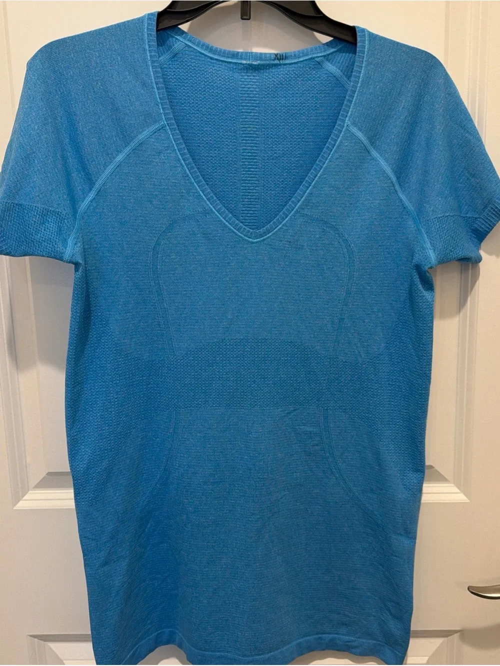 Women’s Sky Blue Lululemon V-Neck Short Sleeve Tee